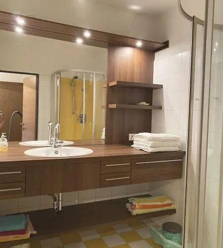 Seeappartment Regina Bodensdorf Am Ossiacher Am Fusse Der Gerlitzen * Tschoran